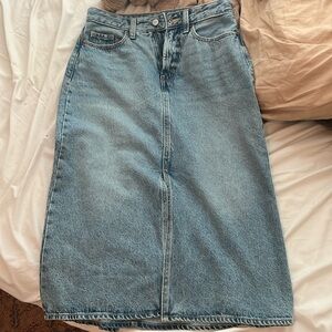 Old Navy Midi Denim Skirt Size 4